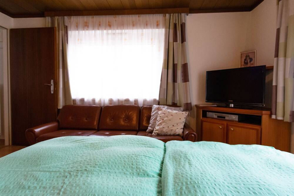 Ganze Wohnung, Geräumige Ferienwohnung mit zwei Schlafzimmern in Flattach, Bezirk Spittal an der Drau