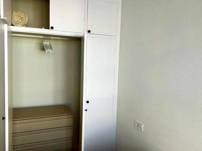 Apartamento vacacional entero, Casa Mercedes. Donde la playa y la ciudad se encuentran. in Playa El Bajondillo, Torremolinos