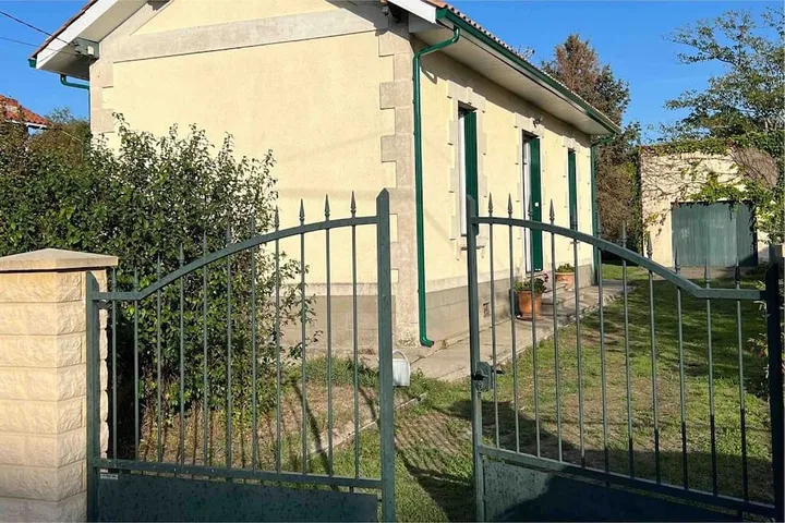 Casa de vacaciones para 6 personas, con terraza y jardín - 1