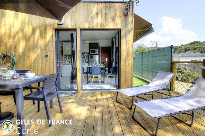 Gîte pour 4 personnes, avec Terrasse ainsi que Jardin et Vue à Sarrola-Carcopino - 3