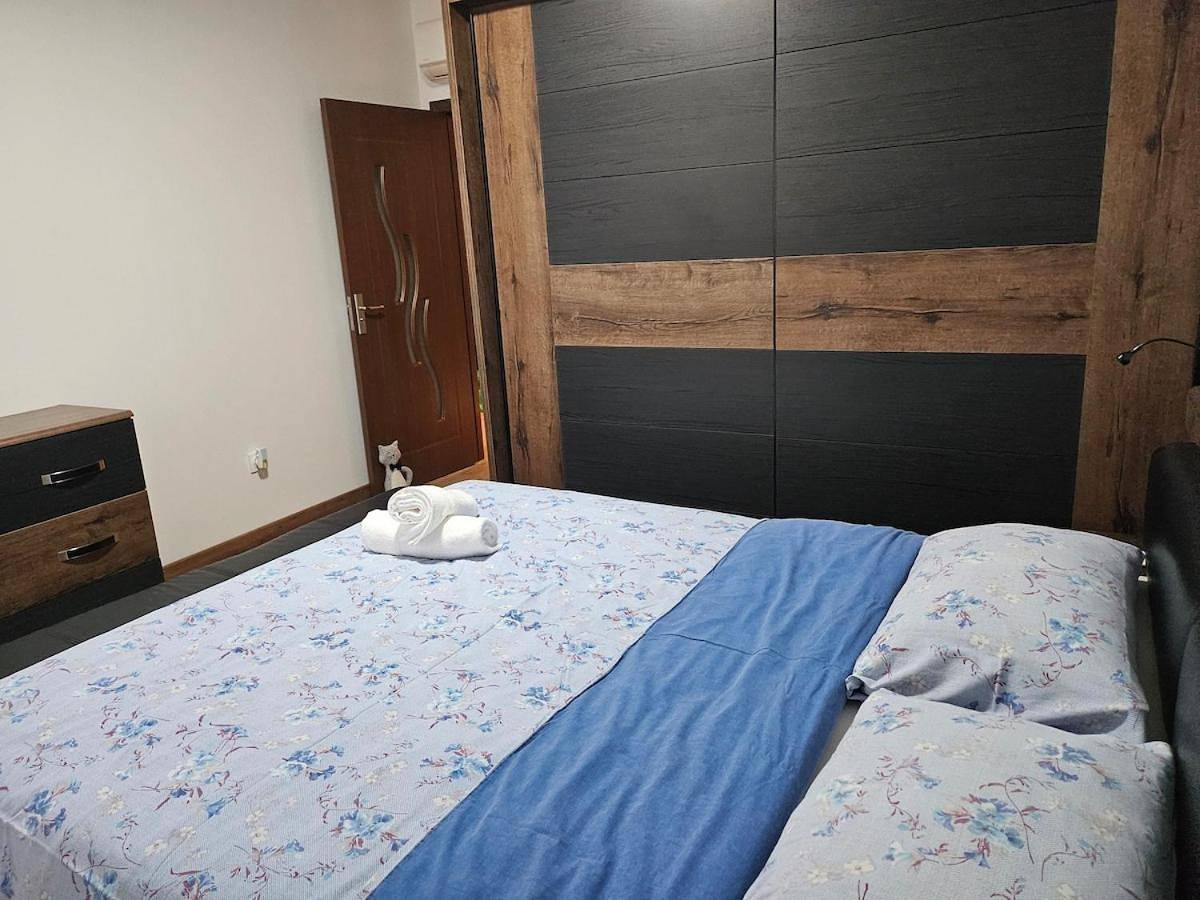 Appartement entier, Spacious & Cozy - 3 Bedrooms in Chasse-sur-Rhône, Région de Vienne