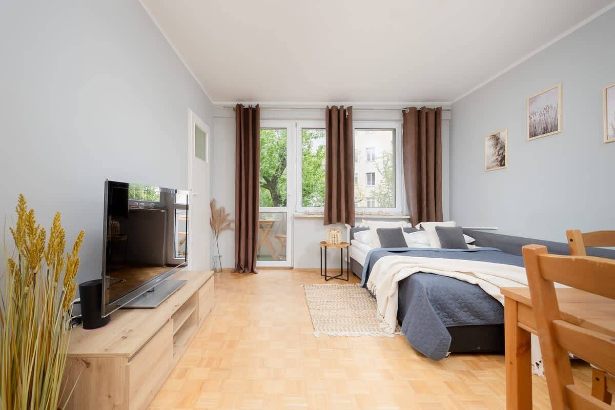 Entire studio, Wilanowska 14A | Comfy Studio | Close to centre in Warsaw Śródmieście, Warsaw