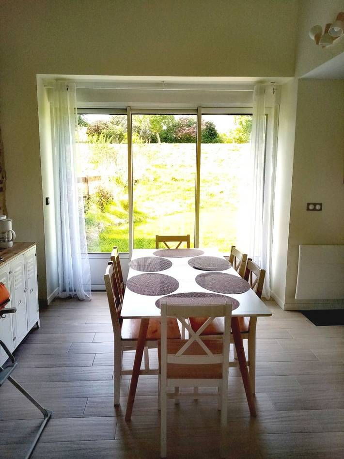 Gîte pour 6 personnes, avec jardin et terrasse à Hénanbihen - 4