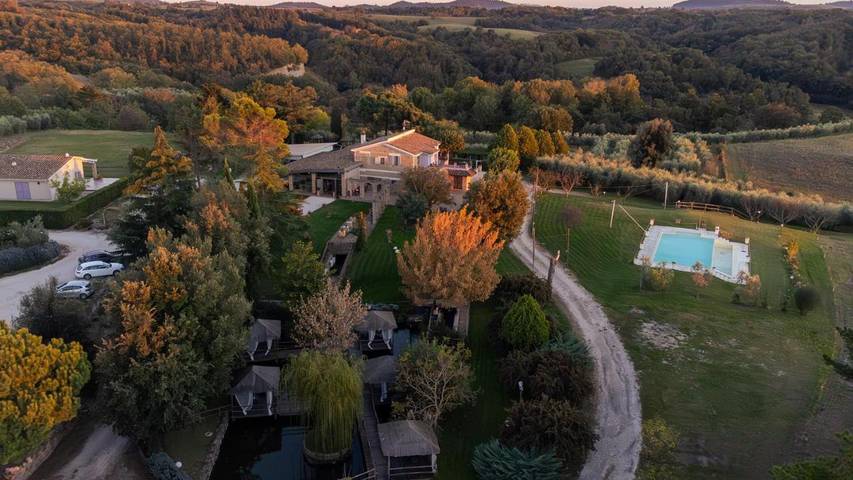 Location de vacances pour 5 personnes, avec piscine et jardin, adapté aux familles à Pitigliano - 2