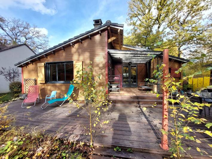 Gîte pour 4 personnes, avec Jardin dans Dollot