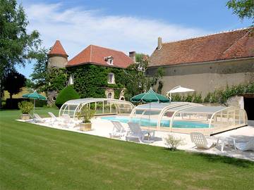 Chambre d’hôte pour 4 personnes, avec piscine ainsi que jacuzzi et jardin, animaux acceptés dans Yonne