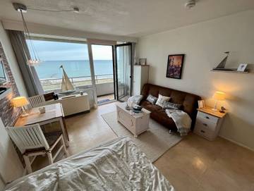 Ferienwohnung für 2 Personen, mit Ausblick und Balkon, kinderfreundlich am Steinwarder