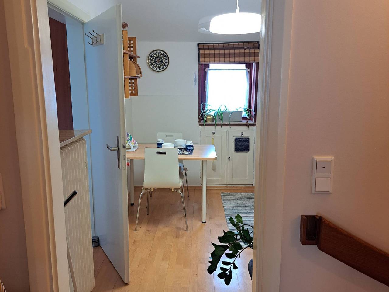 Appartamento intero, Appartamento 'Algetet' con terrazza comune, giardino e Wi-Fi in Döhren-Wülfel, Hannover