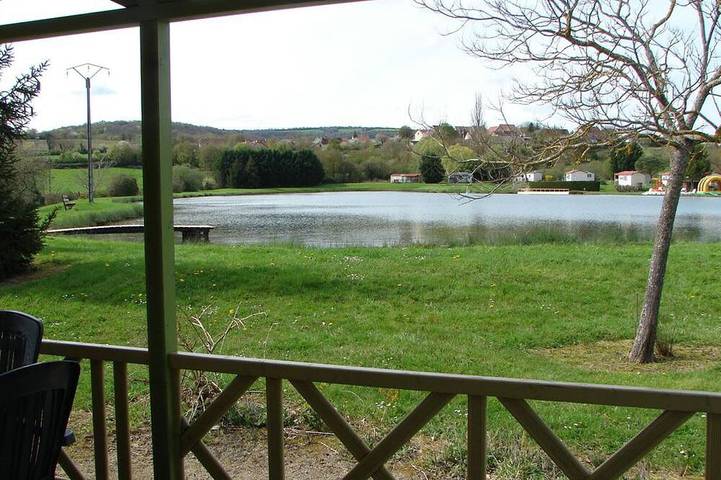 Gîte pour 6 personnes, avec terrasse à Saint-Boil