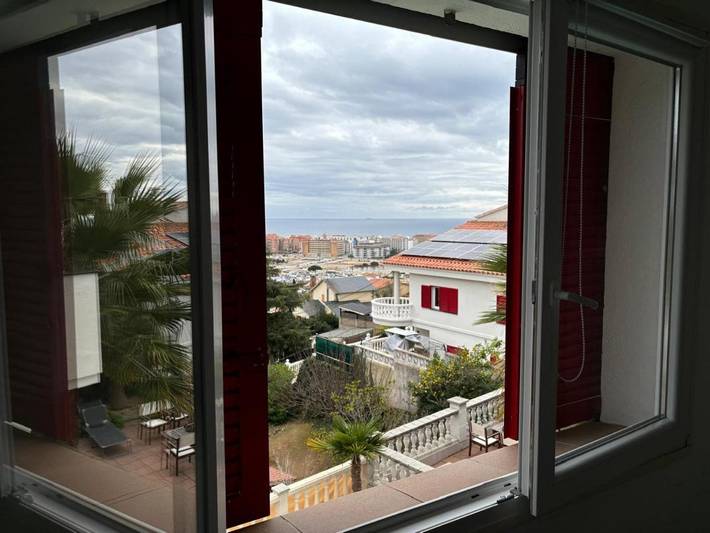 Chalet para 6 personas, con piscina además de jardín y vistas en Maresme - 4