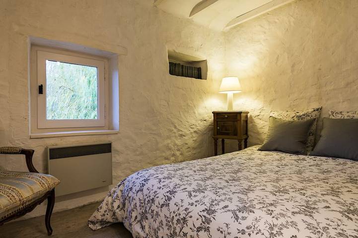 Location de vacances pour 4 personnes, avec piscine et jardin à Valaurie - 4