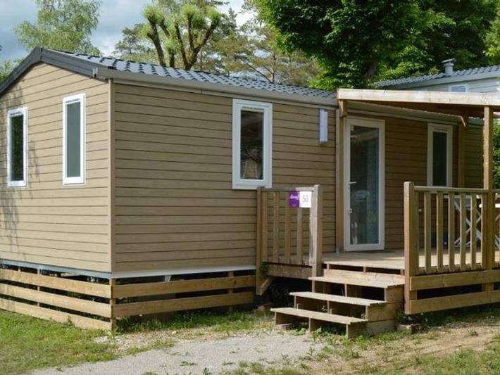 Camping pour 5 personnes, avec bassin pour enfant ainsi que sauna et piscine dans le Jura - 2