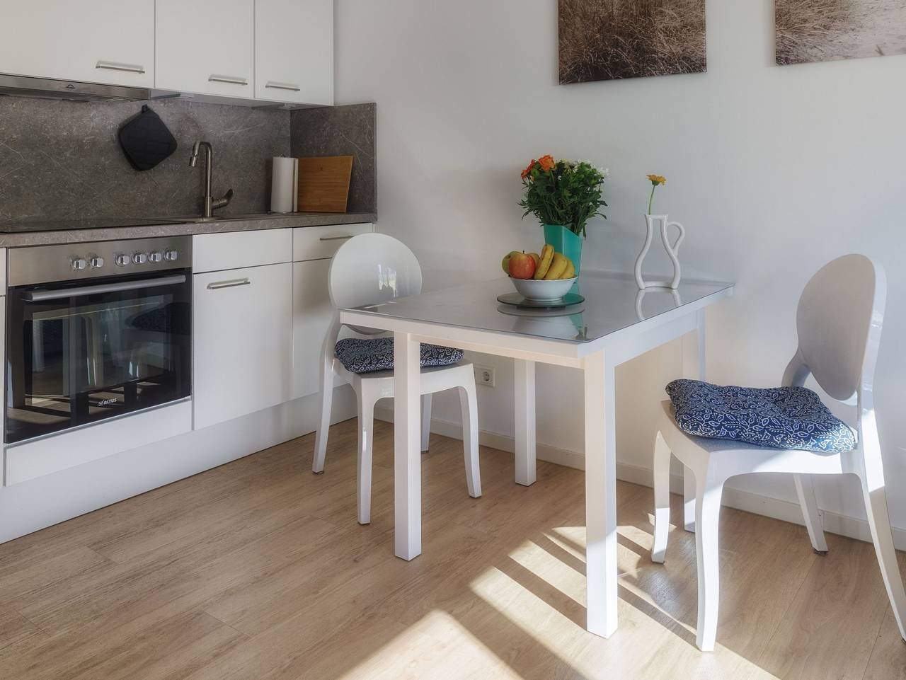 Ganze Ferienwohnung, Ferienwohnung für 3 Personen mit Balkon in Ostseebad Nienhagen, Nienhagen