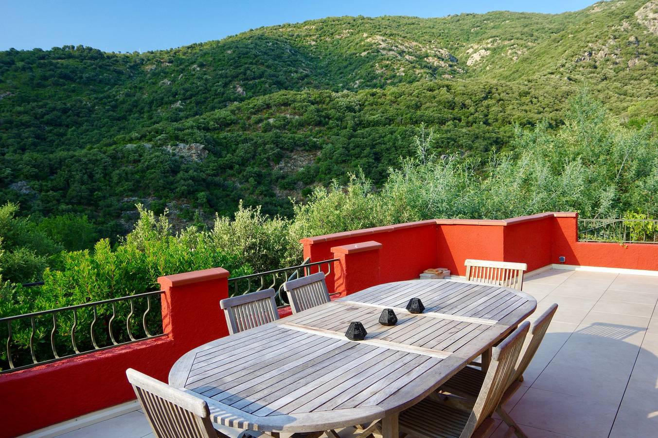 Casa Vermella con piscina y terraza in Sorède, Región Céret
