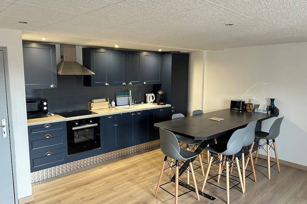 Ganze Wohnung, Appartement Avec Tous Commerces à 2 mn à Pieds in Rougement, Doubs