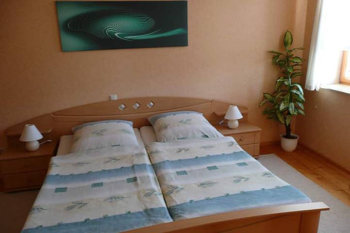Ferienhaus für 3 Personen, mit Terrasse und Garten in Schleusingen - 2