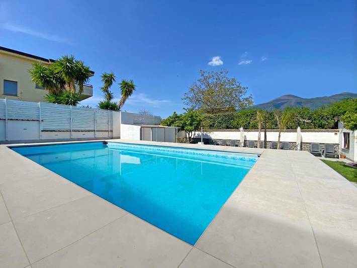 Maison de vacances pour 8 personnes, avec jardin ainsi que piscine et jacuzzi