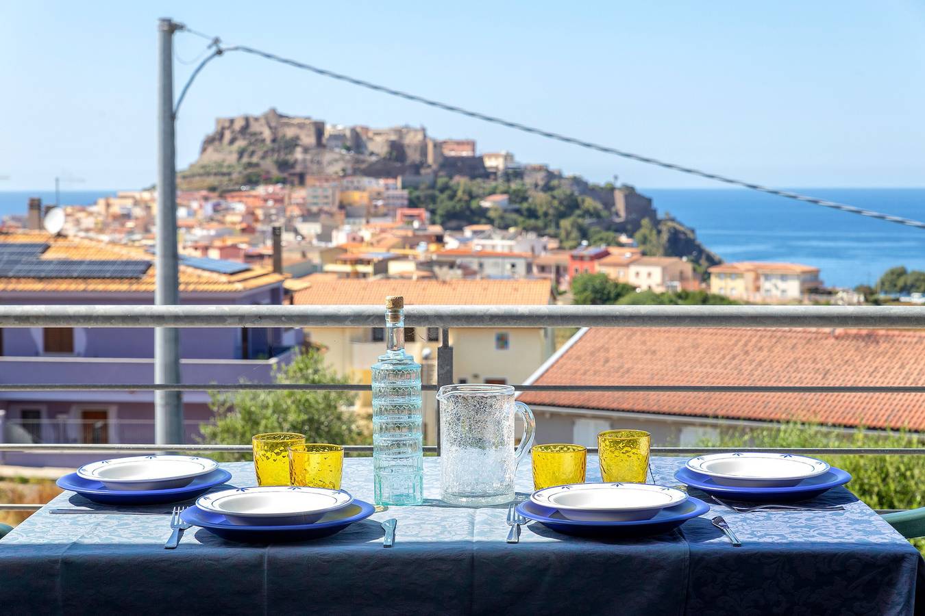 Appartamento intero, Appartamento 'Ad Occhi Aperti' con vista mare, Wi-Fi e aria condizionata in Castelsardo, Provincia di Sassari