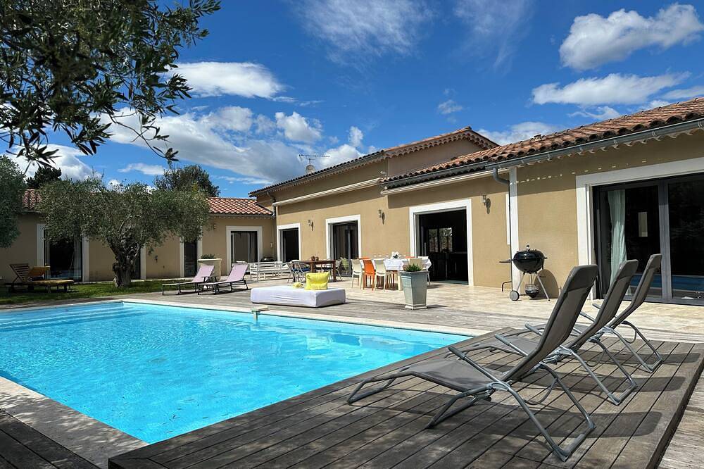 The bamboo villa in Vézénobres, Alès region