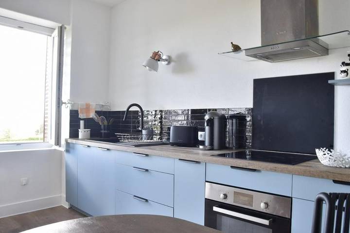 Location de vacances pour 6 personnes, avec jardin ainsi que terrasse et vue à Charnay-lès-Mâcon - 3