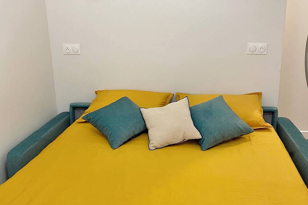 Ganze Wohnung, 5 min to Beach – 15 min to Monaco Grand Prix- Cozy Studio with Mezzanine in Cap-d'Ail, Nizza und Umgebung