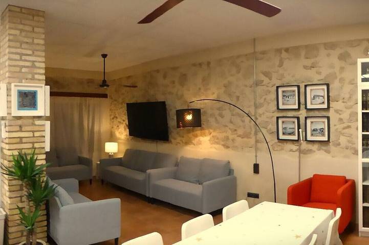 Ideal for a group of 4 families, between two natural parks, the sea and Port Aventura. in Camarles, Delta de l'Ebre