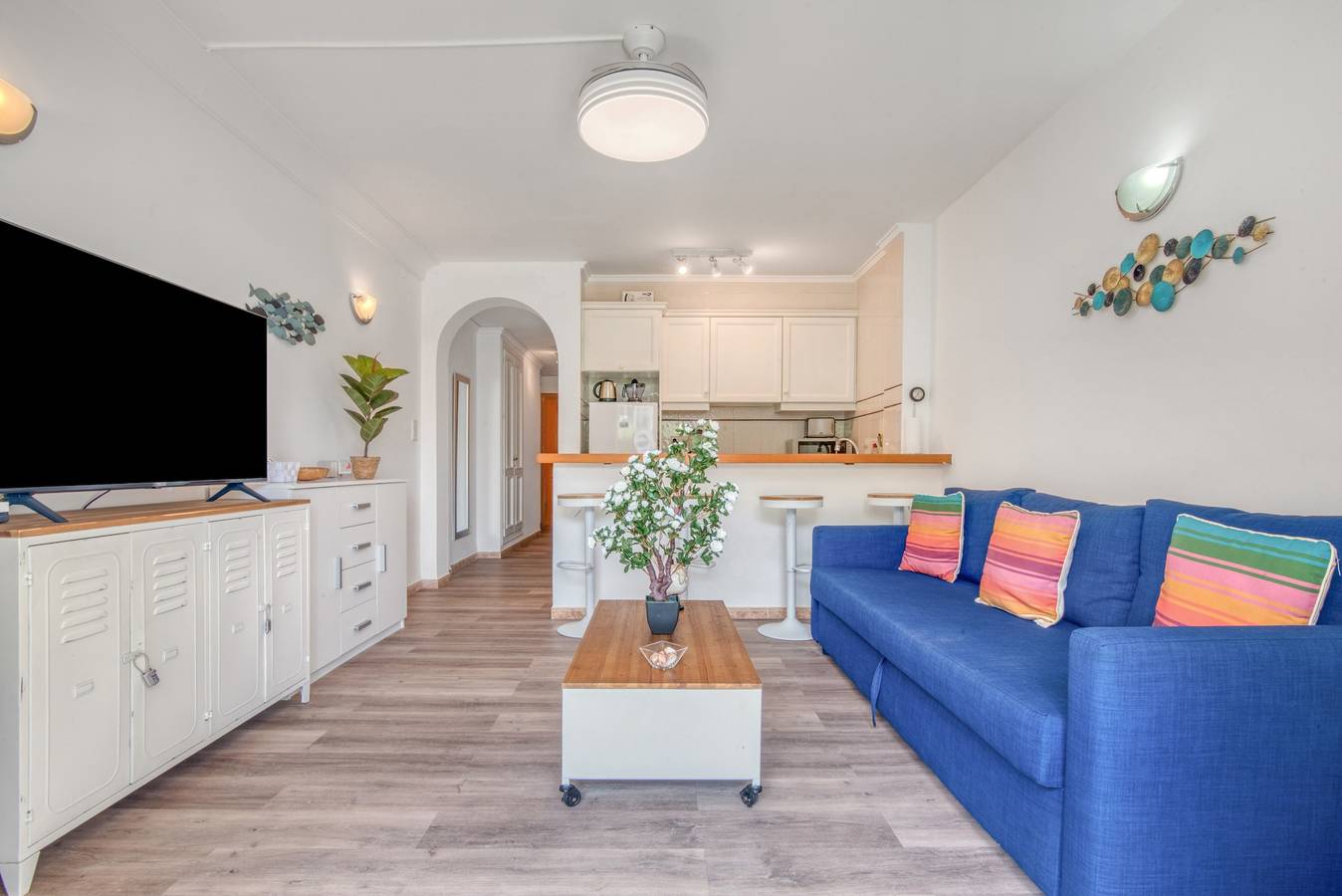 Apartamento entero, Apartamento 'Love Chill' con piscina compartida, Wi-Fi y aire acondicionado in Almadraba, Costa Blanca