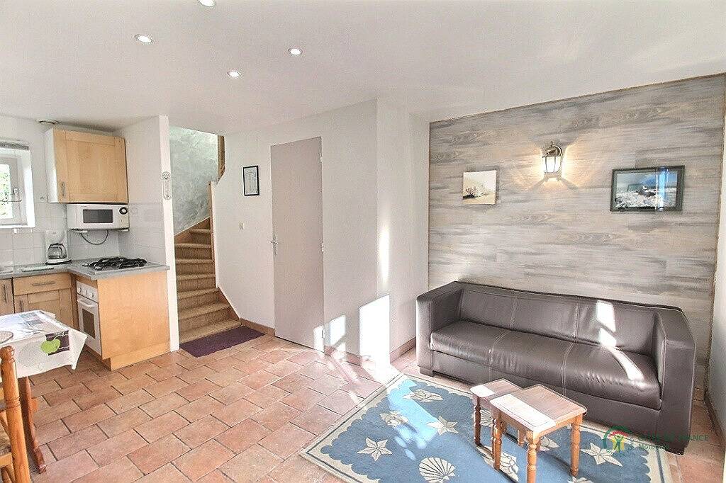 Houat in Surzur, Côte des Mégalithes