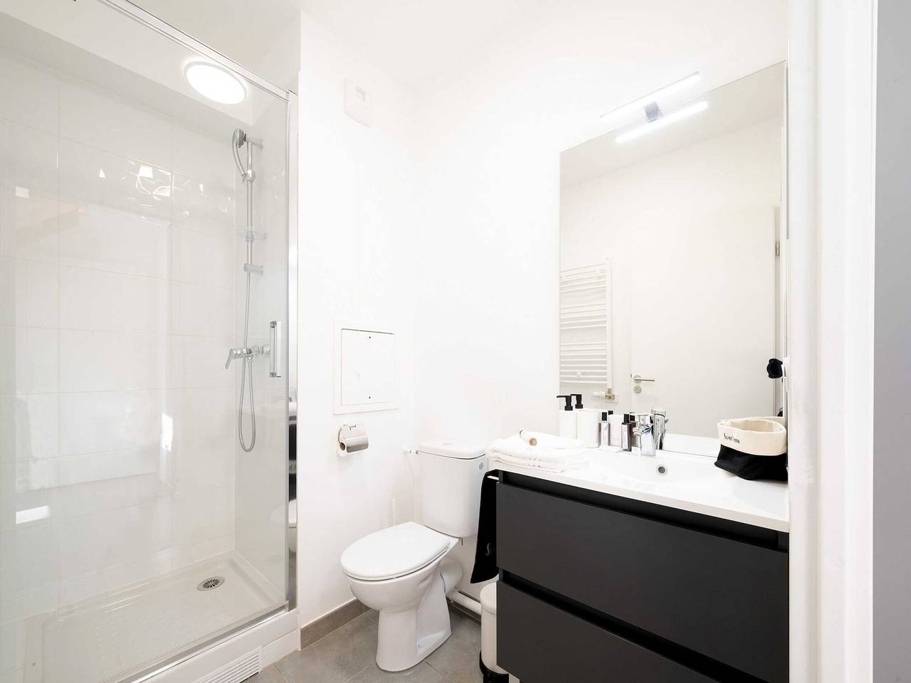 Entire apartment, Modern apartment -1Br- 4P- Montreuil in Montreuil, Seine-Saint-Denis