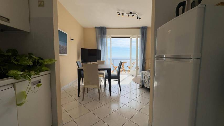 Gîte pour 4 personnes, avec terrasse et vue dans Ospedaletti - 4