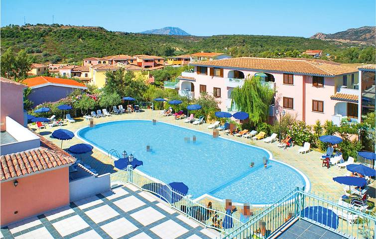 Ferienwohnung für 4 Personen, mit Terrasse und Pool