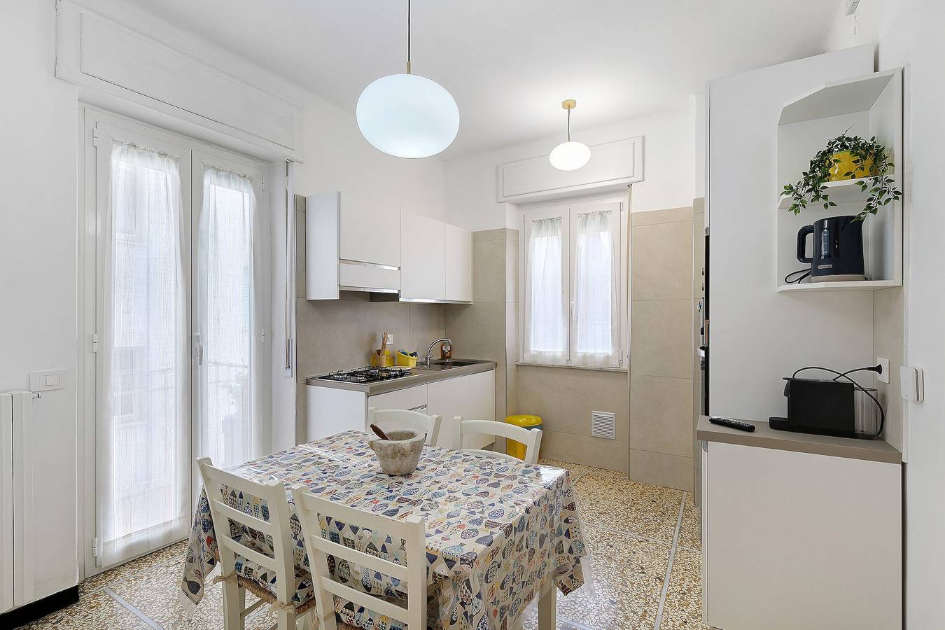 Ganze Wohnung, Ferienwohnung 'Casa Antonio' mit Balkon und Klimaanlage in Alassio, Riviera di Ponente