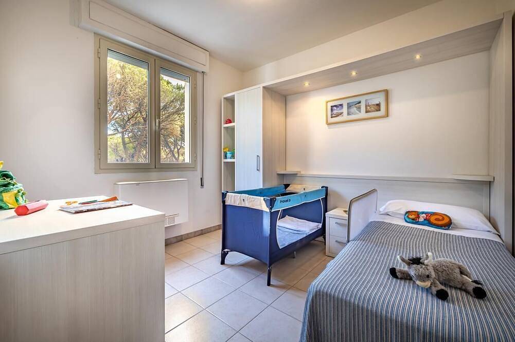 Entire apartment, Residence Mare Blu three-room apartment Trilo for 5 people in Principina A Mare, Grosseto