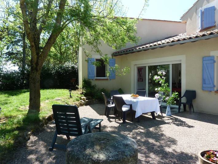 Gîte pour 6 personnes, avec jardin et terrasse