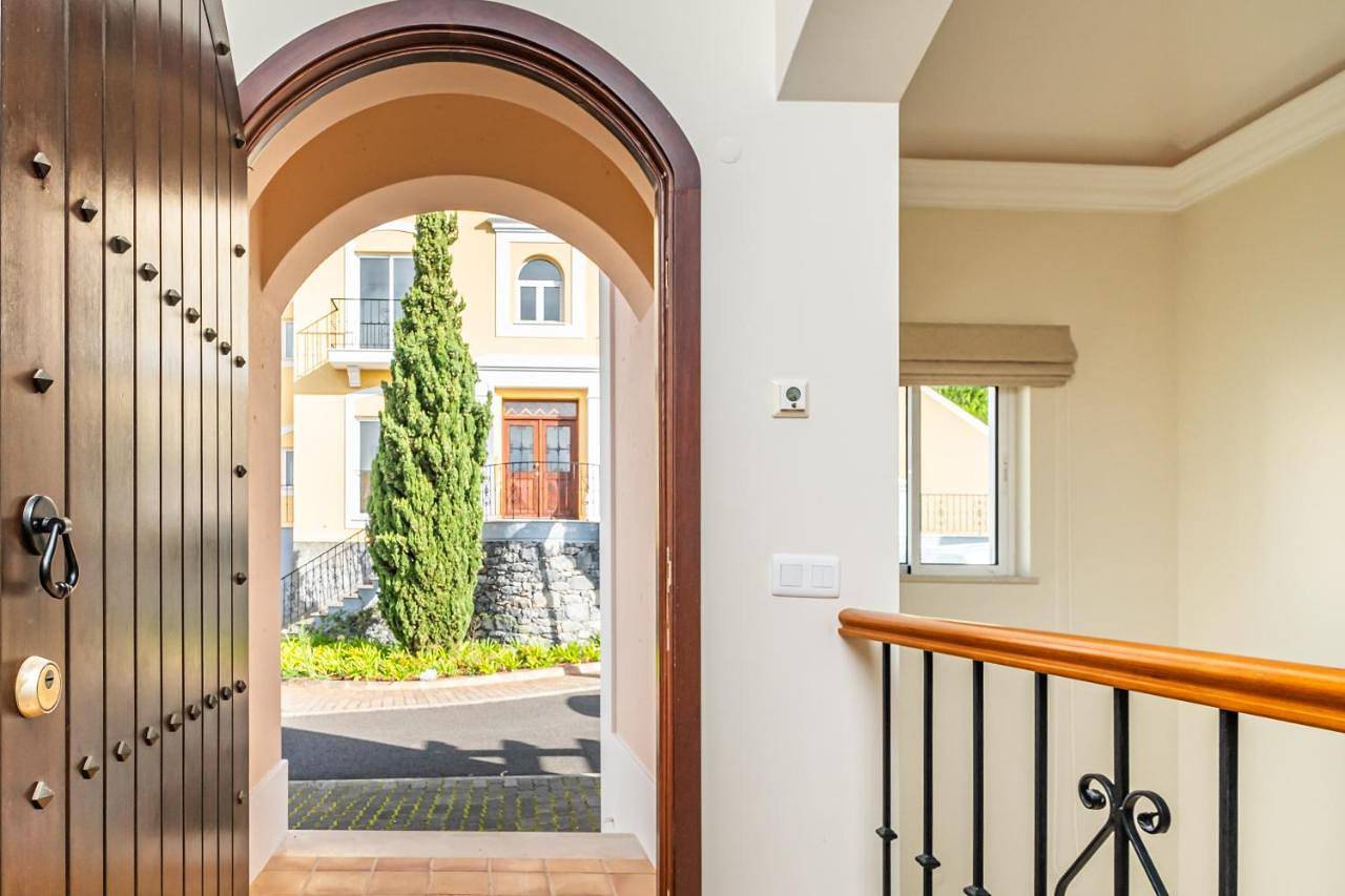 Villa Sea Renity - Palheiro Village by Alma Holiday Rentals in São Gonçalo, Madeira