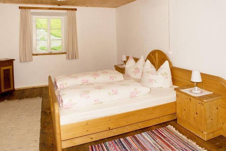 Steidlalm - Ferienhaus Steidls Kaser in Tuxer Alpen, Schmirn