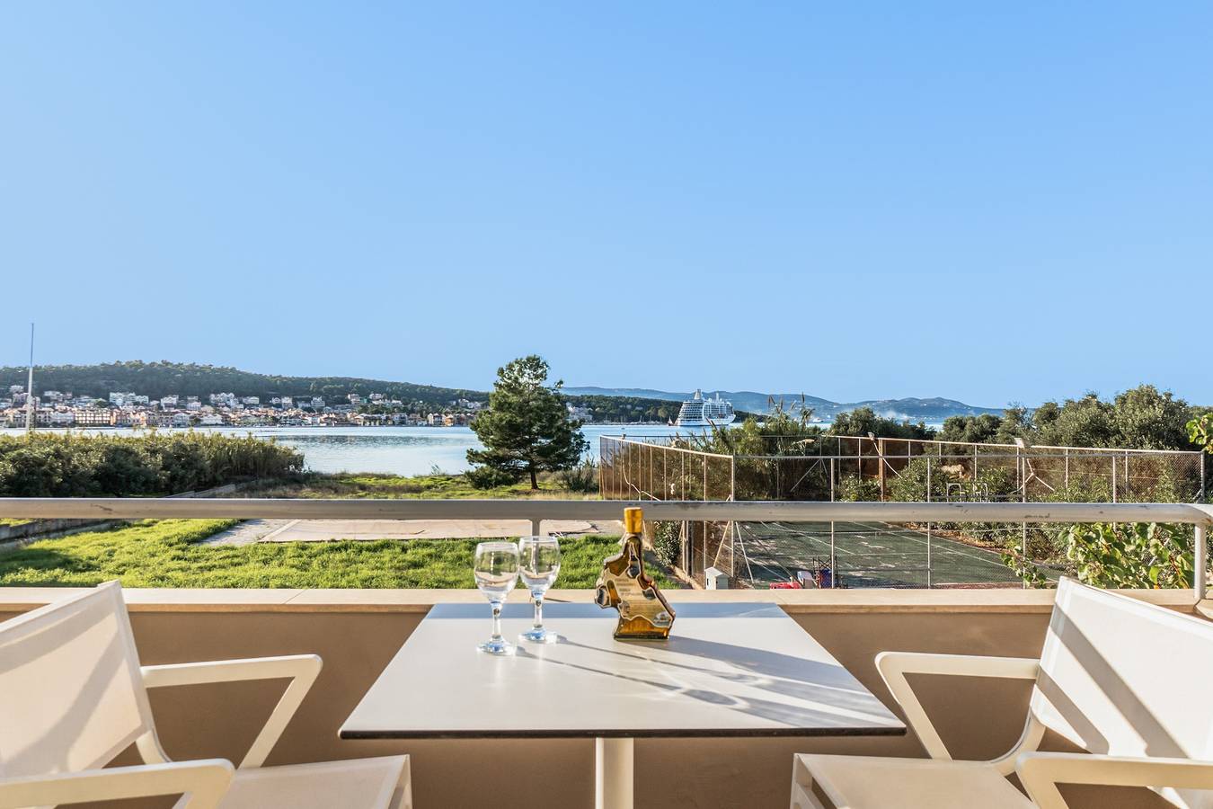 Apartamento entero, Gliving365 Apartamento con una gran vista a la ciudad. in Cefalonia