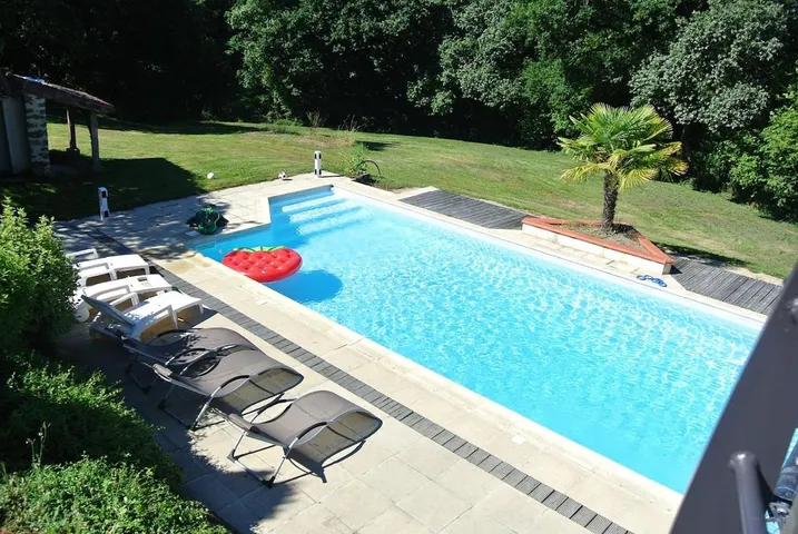 Casa de vacaciones para 8 personas, con jardín y piscina - 1