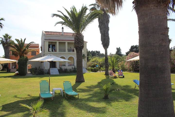 Ferienwohnung für 2 Personen, mit Terrasse und Garten in Griechenland - 2