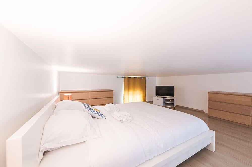 Apartamento entero, Côté gare - Paris & Disneyland en accès rapide in Neuilly-Plaisance, Sena-Saint Denis