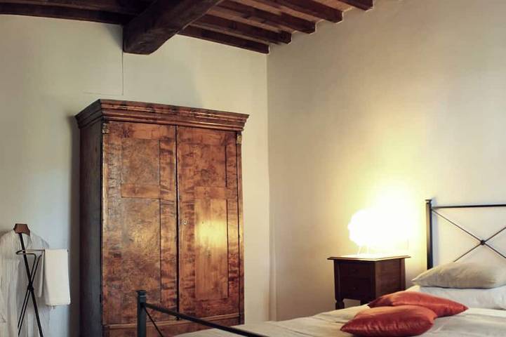 Spacious Apartment in lovingly restored Countryhouse in Montone (Italia), Valtiberina