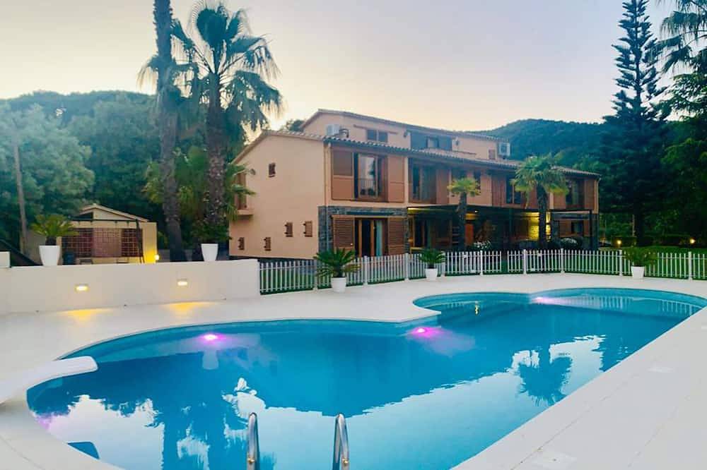 Can Ferrer Premium Habitat in Arenys de Munt, Costa del Maresme