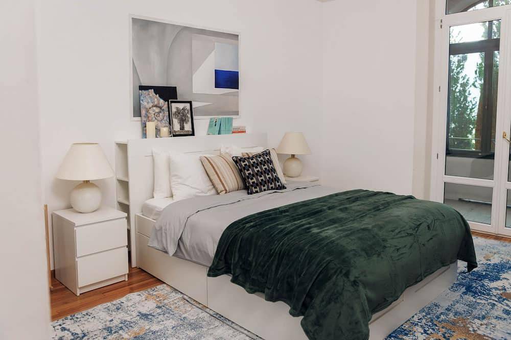 Entire apartment, Riviera Escape in Montreux, Lake Geneva