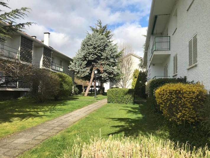 Gîte pour 6 personnes, avec Balcon et Terrasse ainsi que Jardin et Piscine à Guadarrama - 2