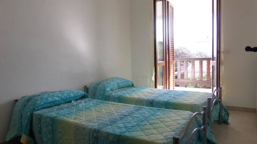 Chambre d’hôte pour 3 personnes, avec piscine et jardin, animaux acceptés à Stintino - 4