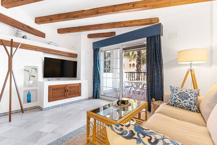 Apartamento entero, Apartamento Your Place Aldea Del Mar Torrevieja con Piscina, Wi-Fi y Aire Acondicionado in Altos de la Bahia, Torrevieja