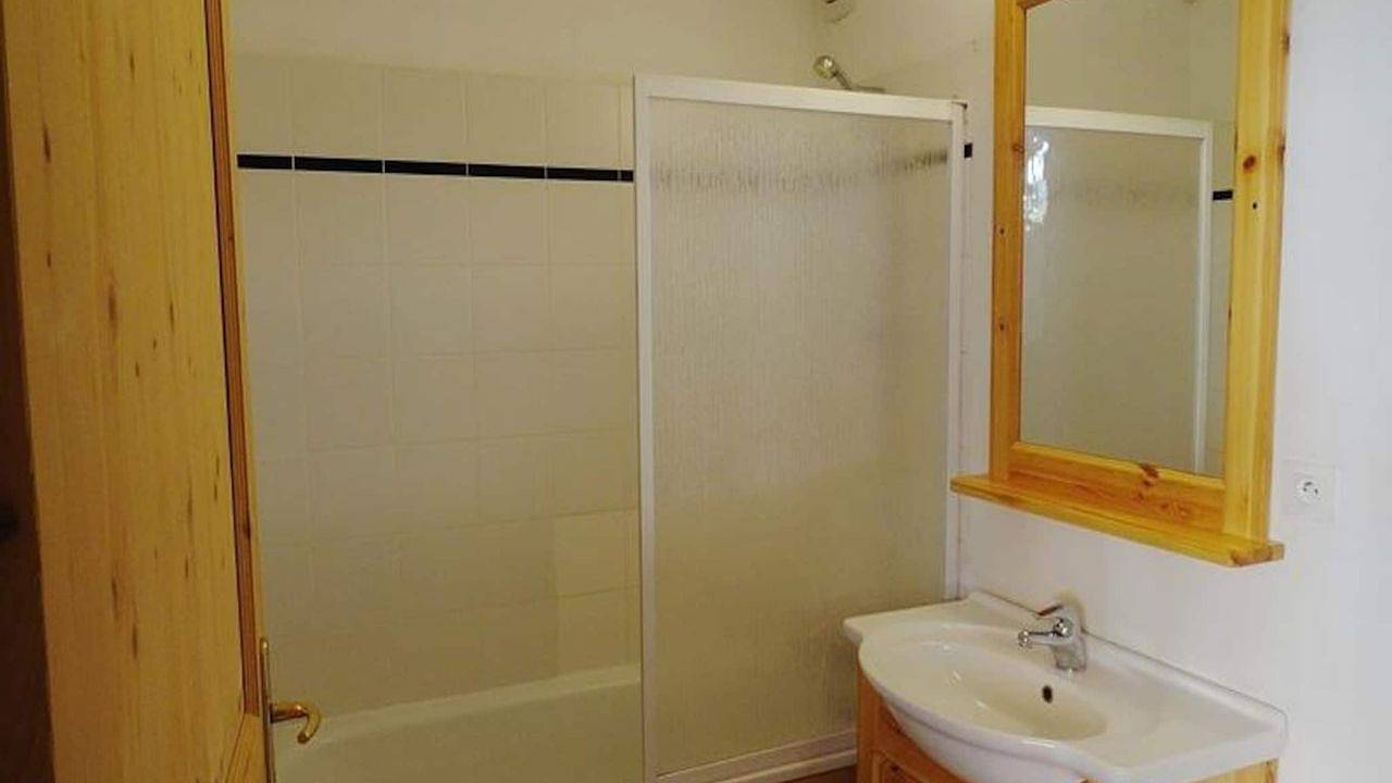 Entire holiday apartment, Ferienwohnung für 6 Personen (35 m²) in Saint-Jean in Saint-Jean-d'Arves, Saint-Jean-de-Maurienne region