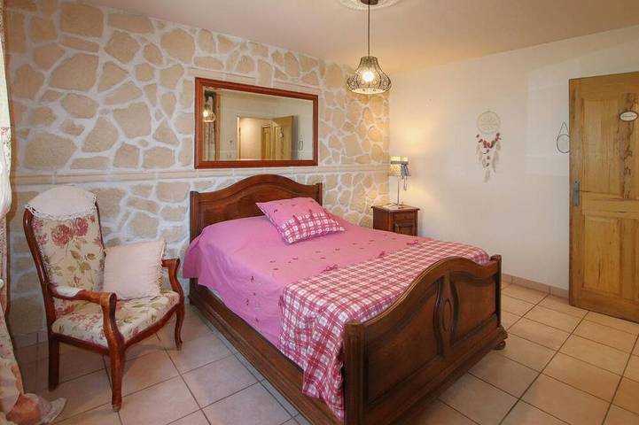 Stunning home in Le Teil with private swimming pool, can be inside or outside in Le Teil, Privas (arrondissement)