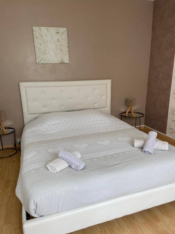 Chambre d’hôte pour 2 personnes, avec terrasse ainsi que jardin et jacuzzi en Vendée - 3