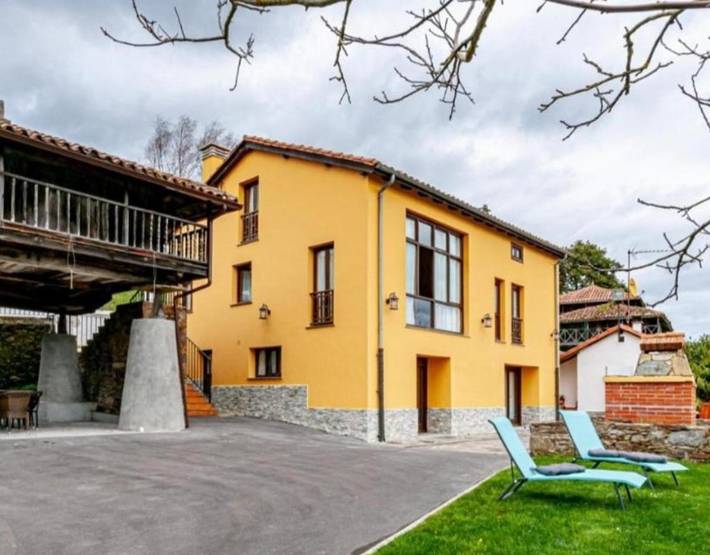 Casa de vacaciones para 15 personas, con jardín, Se admiten mascotas en Costa Verde